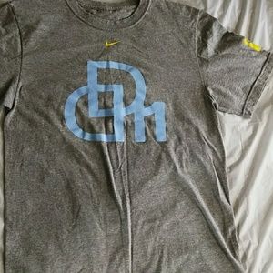 Nike University of Delaware Shirt